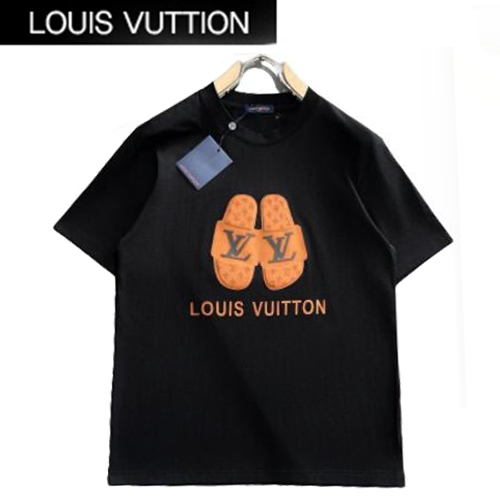 LOUIS VUITTON-05216 루이비통 블랙 슬리퍼 아플리케 장식 티셔츠 남성용