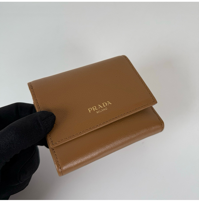 [스페셜오더]PRADA-1MH043 프라다 가죽 지갑 브라운